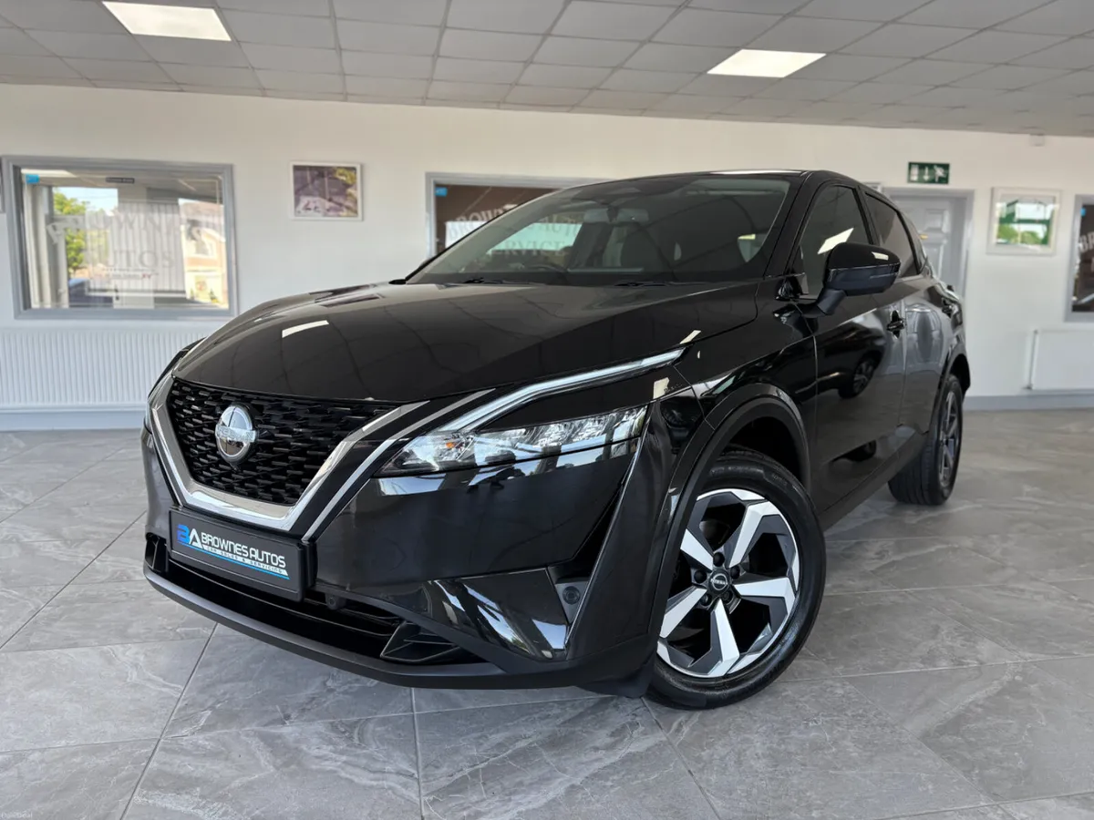 2023 Nissan Qashqai N-Connecta Automatic - Image 2