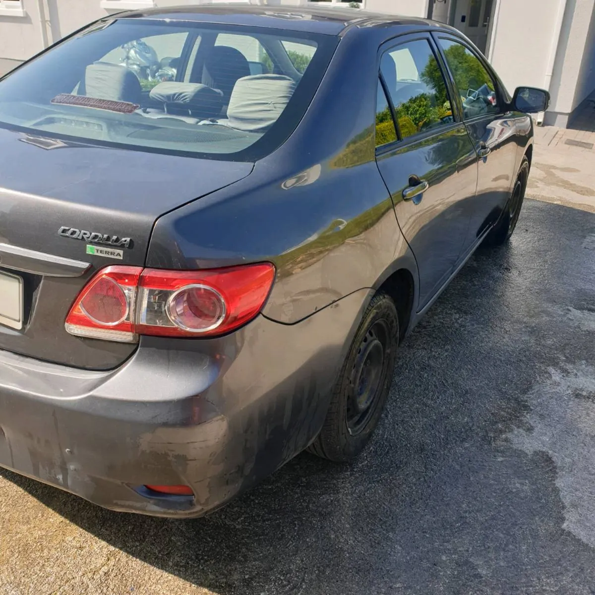 Car - Image 2