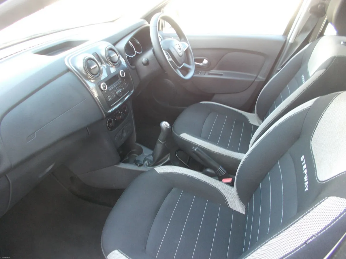 2021 Dacia Sandero Stepway - Image 5