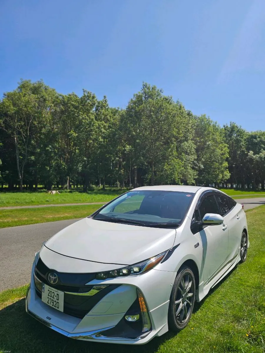 Toyota Prius HigSpex Leather Interior 2020 - Image 4