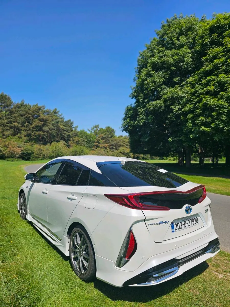 Toyota Prius HigSpex Leather Interior 2020 - Image 1