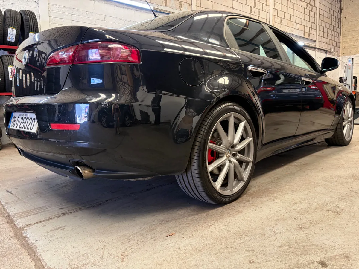 VERY RARE 3.2 4x4. ONLY 125KM NCT 01/27 - Image 4