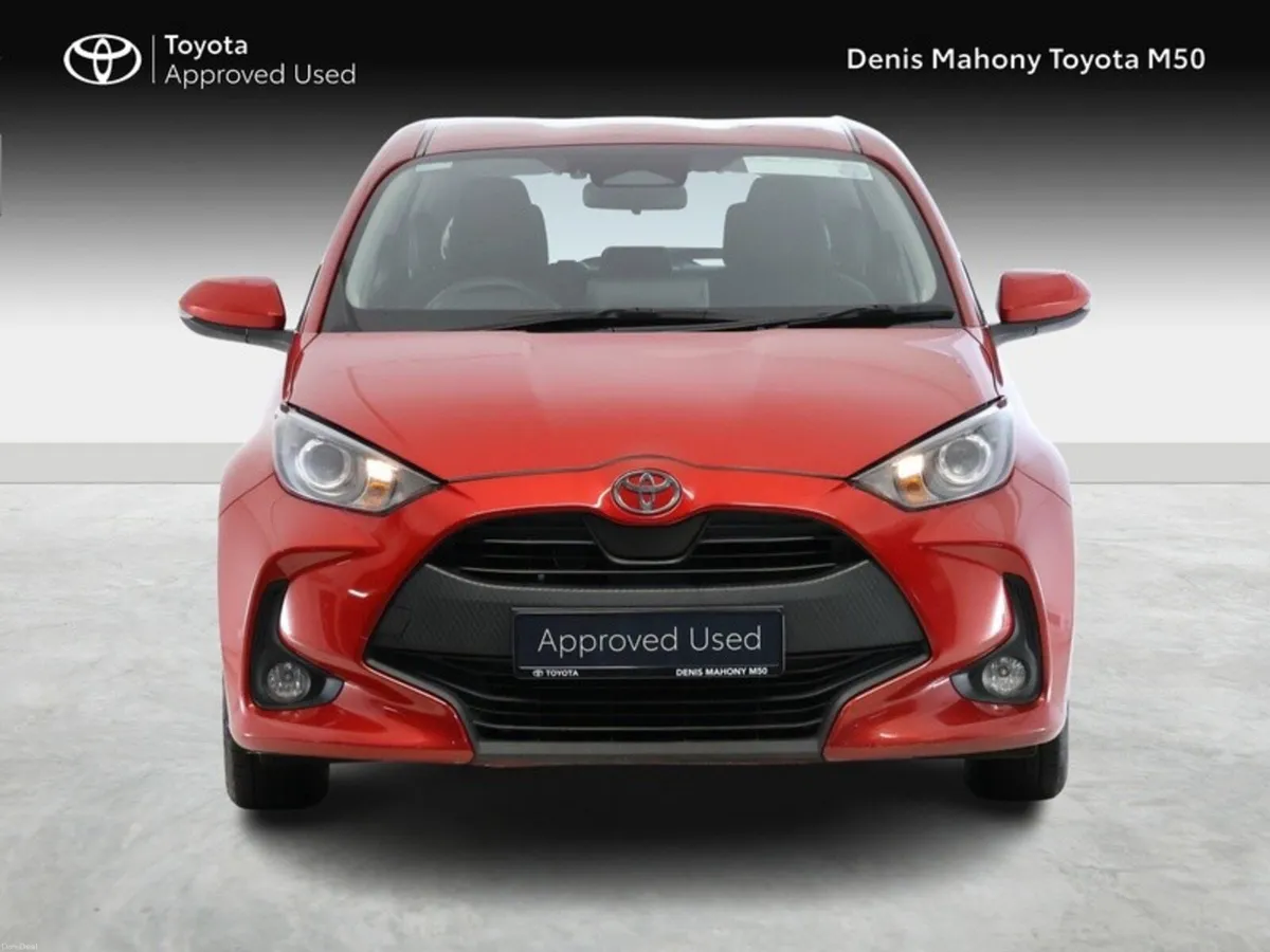 Toyota Yaris Luna Hybrid - Image 5