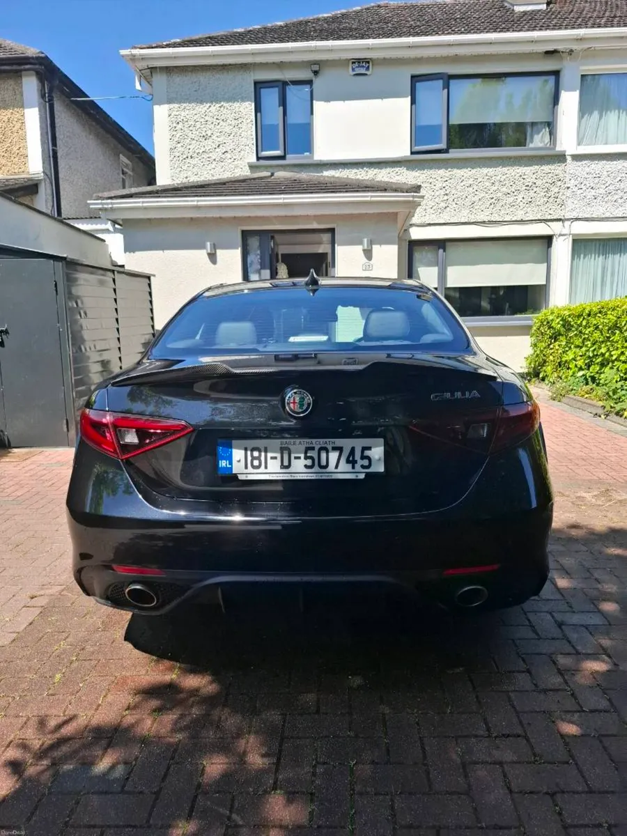 Alfa Romeo Giulia 2018 Speciale - Image 4