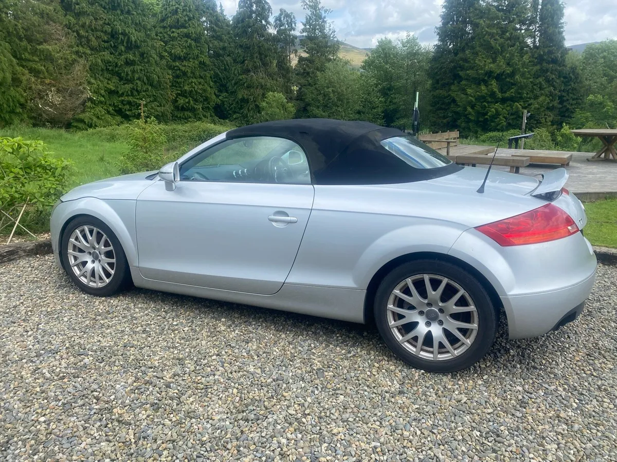Car - Image 1