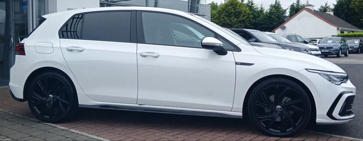 Volkswagen Golf R-Line 2.0 TDI 150HP **APP CONNECT - Image 2