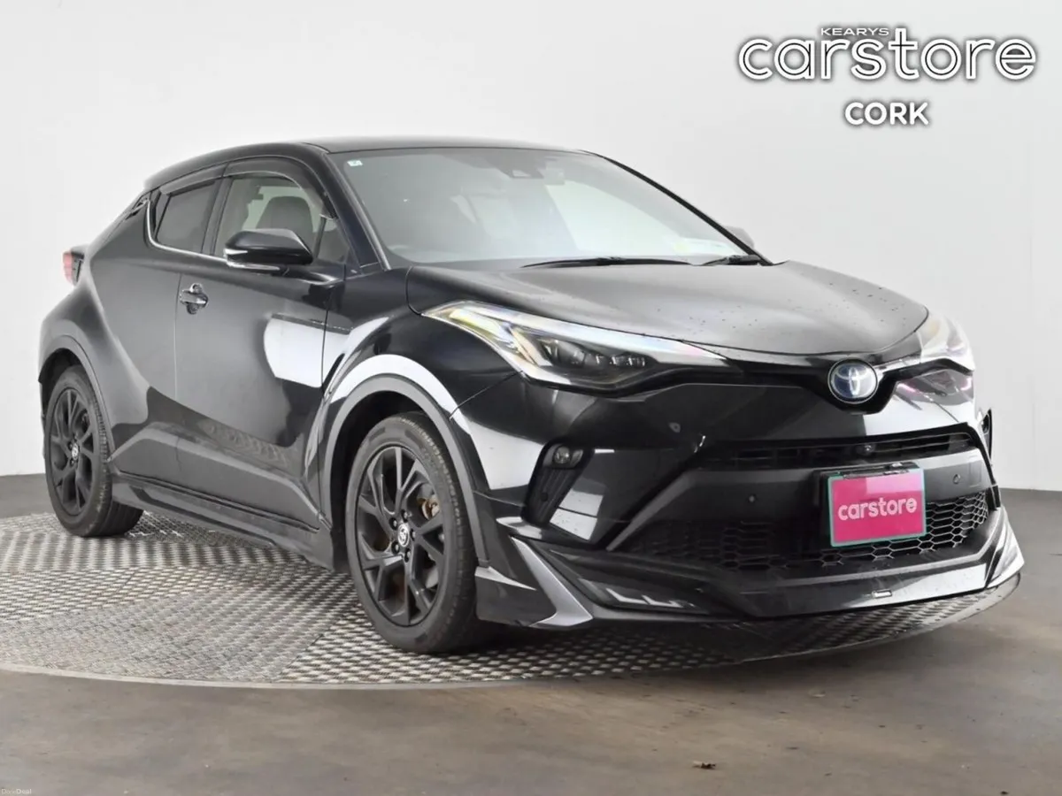 Toyota C-HR 1.8 HYBRID Auto (Full KIT) - Image 1