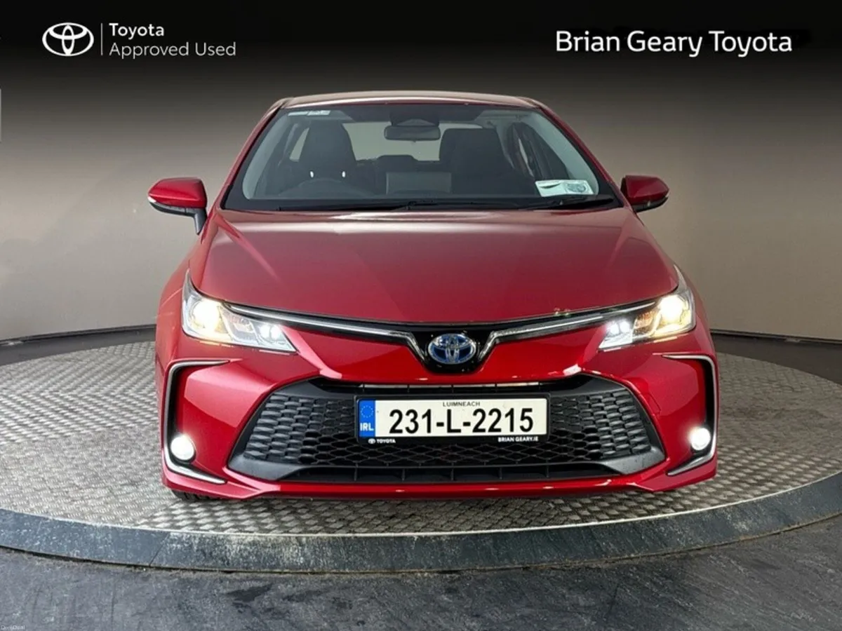 Toyota Corolla HYBRID LUNA SALOON - Image 6