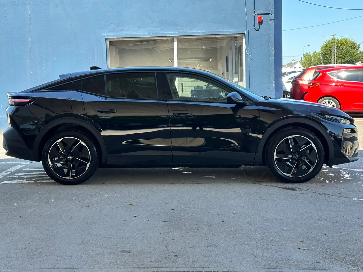 Peugeot E408 Allure 58kWH - Image 2