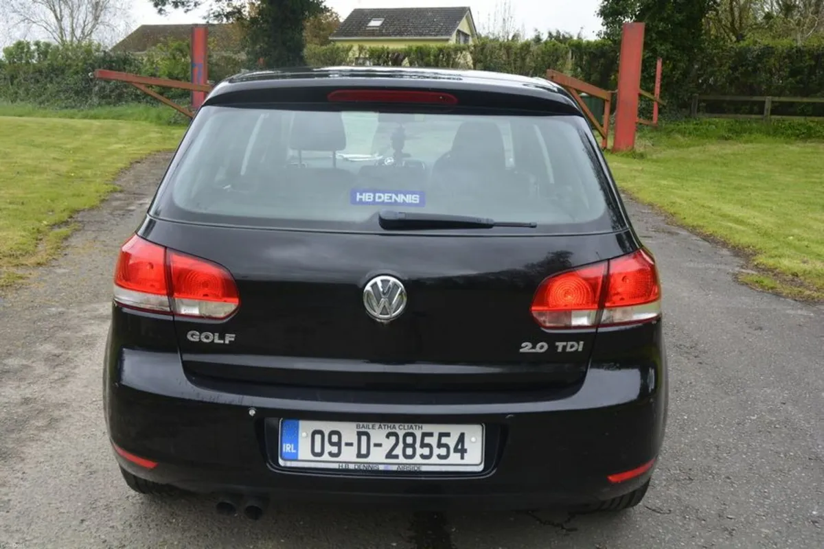 Volkswagen Golf 2009 2.0TDI - Image 3