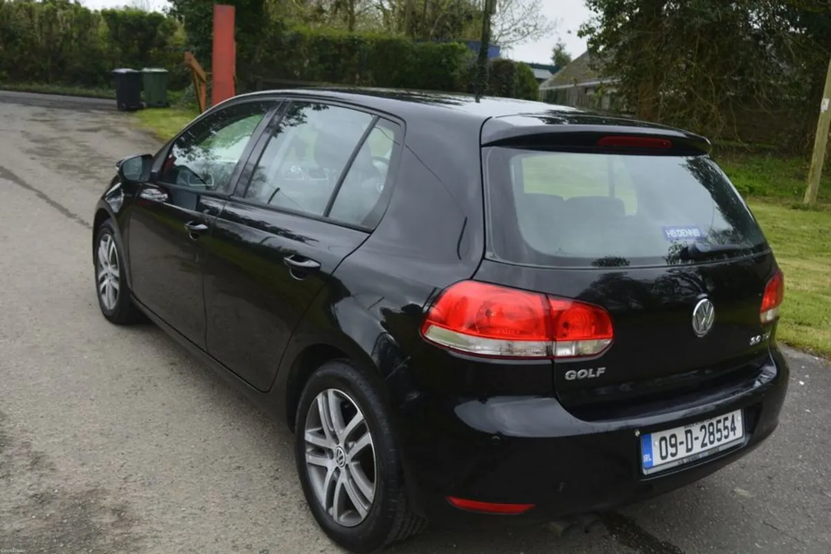 Volkswagen Golf 2009 2.0TDI - Image 4