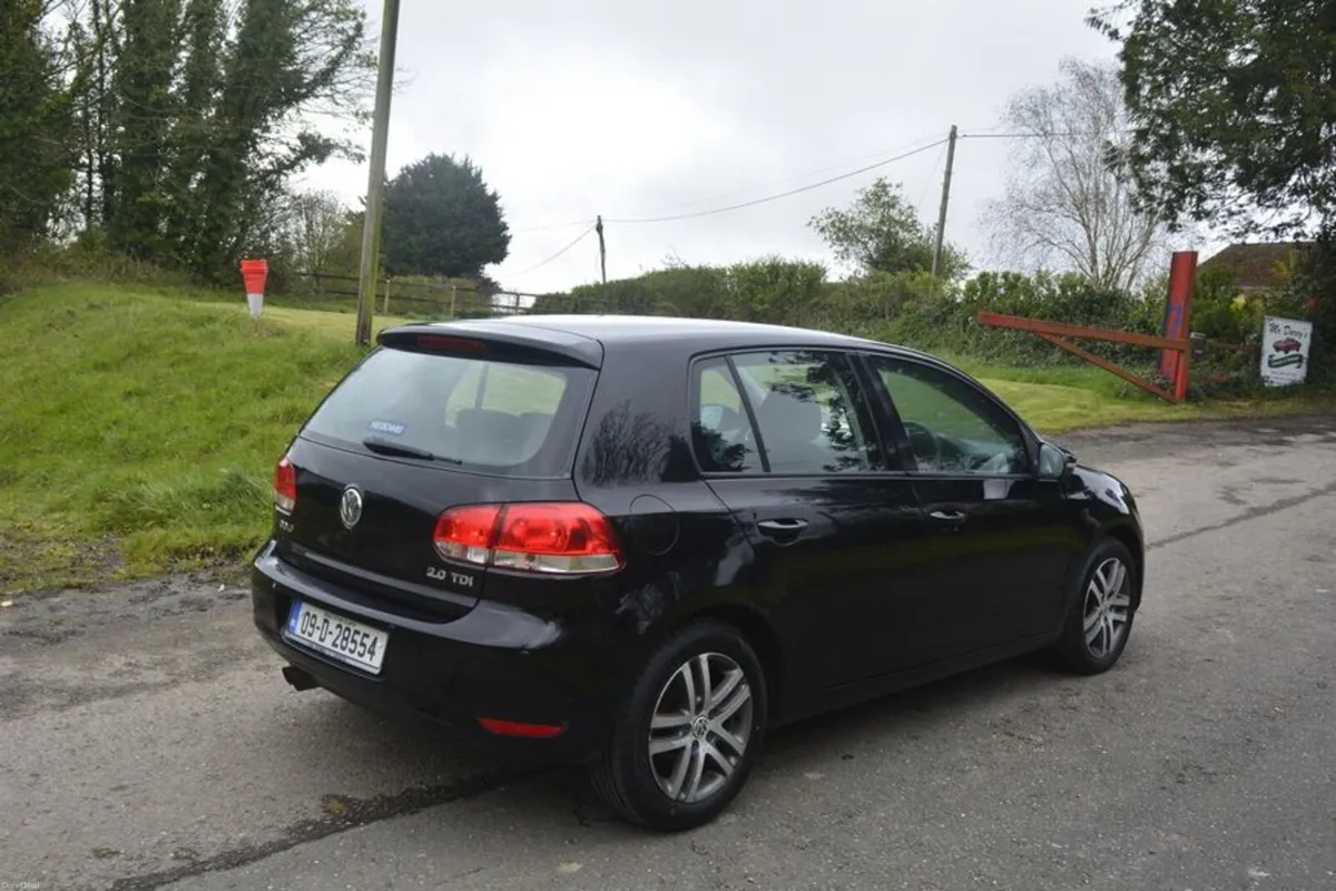 Volkswagen Golf 2009 2.0TDI - Image 2