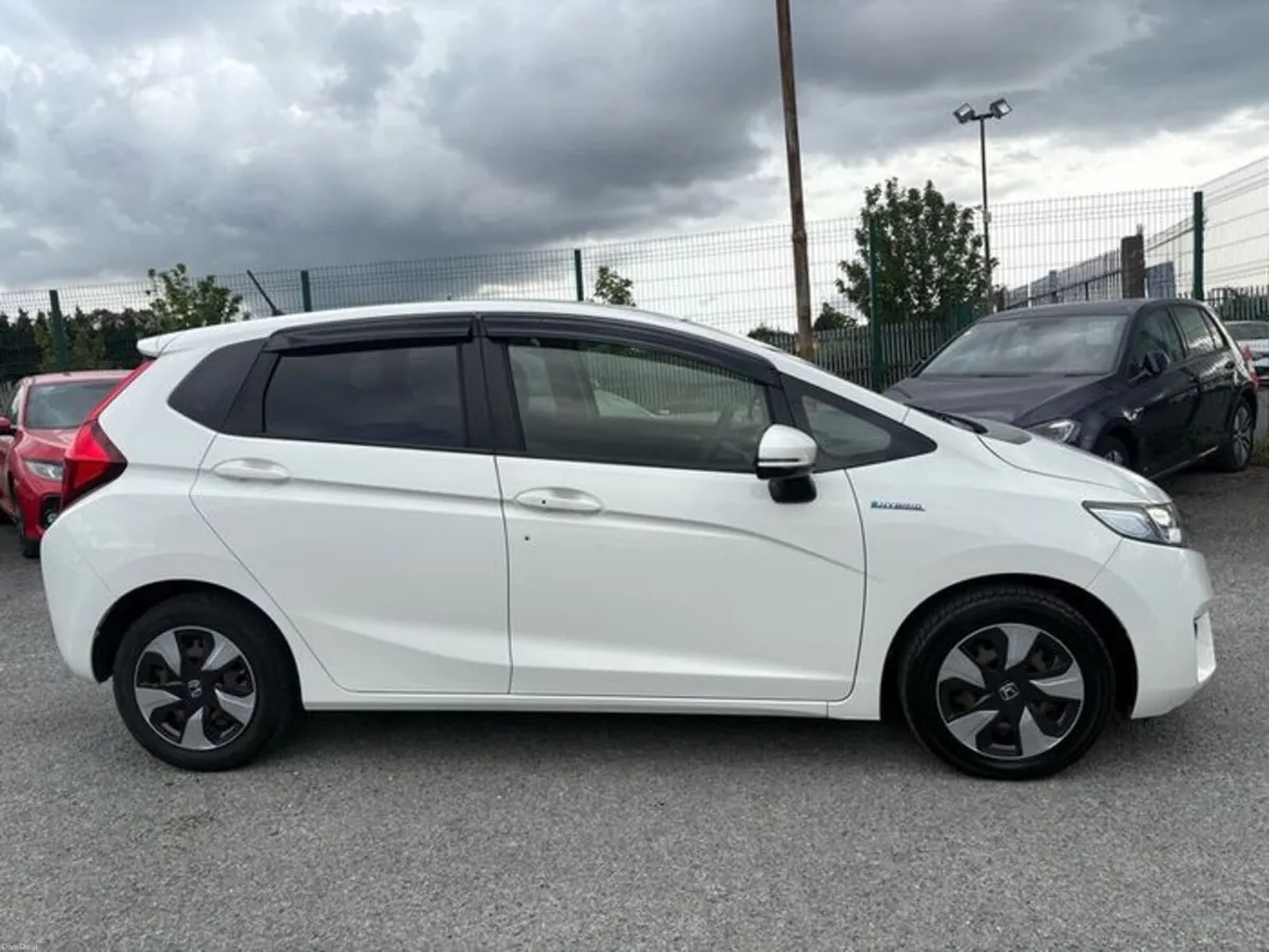 2016 Honda Fit 1.5L Petrol Hybrid Auto New NCT - Image 2