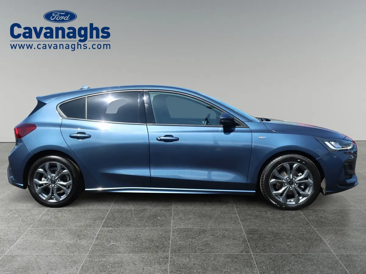 2023 Ford Focus St-line 1.0t 125 5dr - Image 5