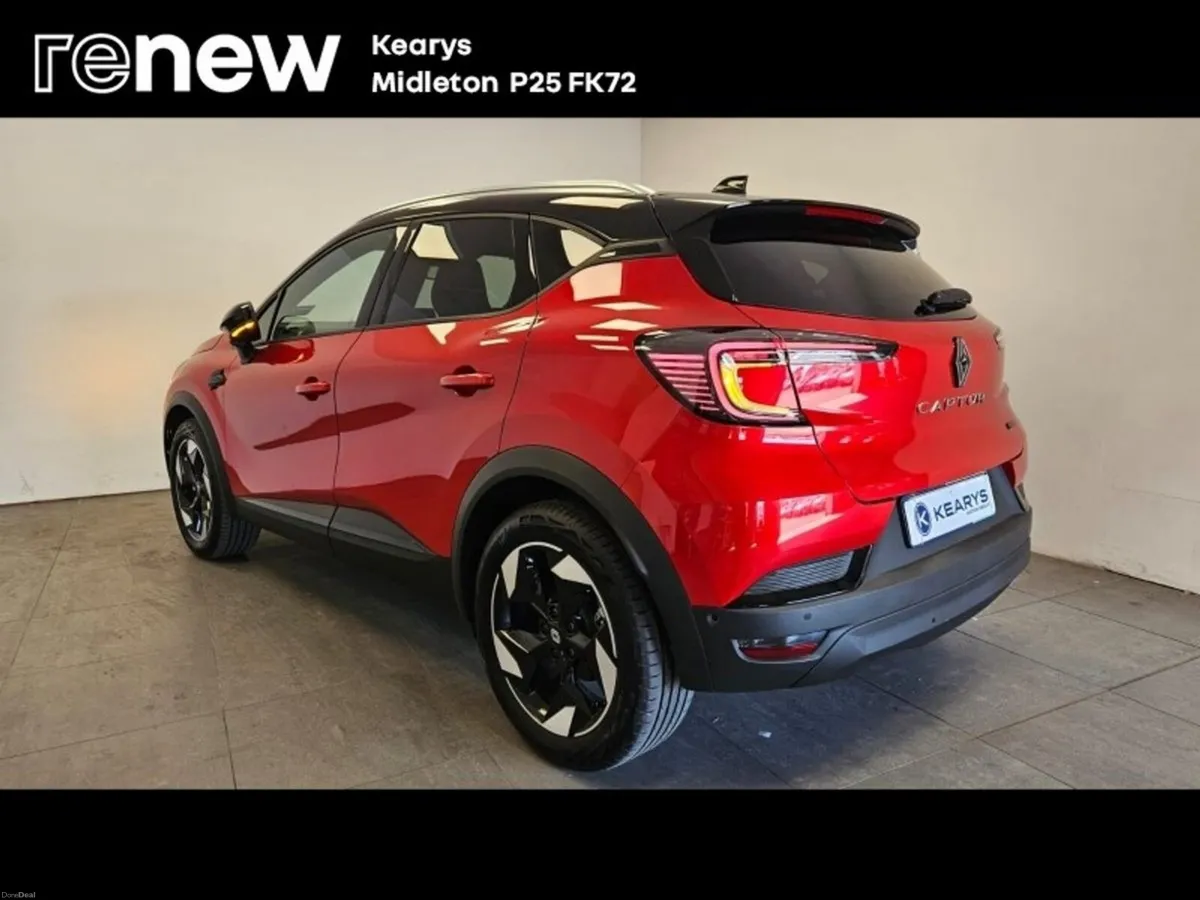 Renault Captur techno full hybrid E-Tech 160 Auto - Image 3