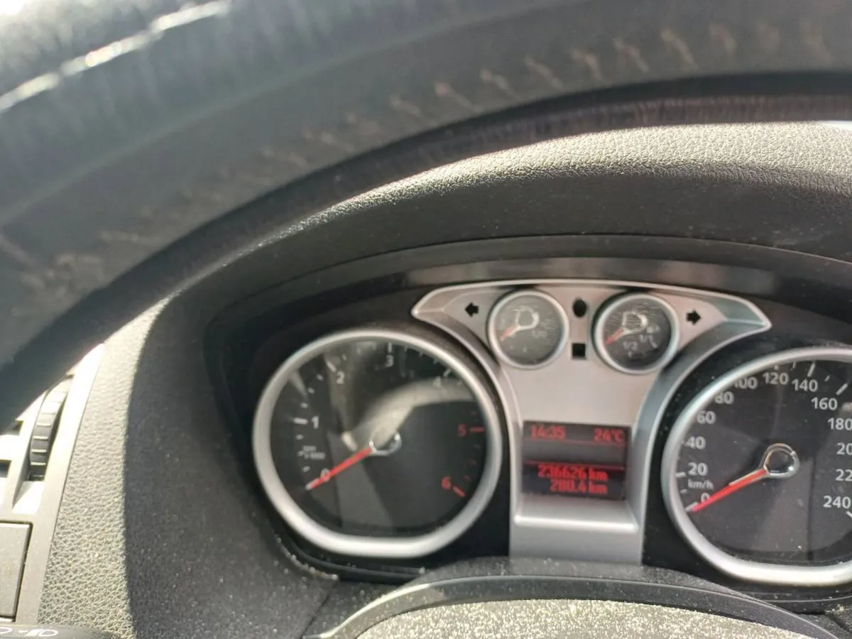 Ford Kuga 2.0 TDCi NCT 11/26 - Image 2