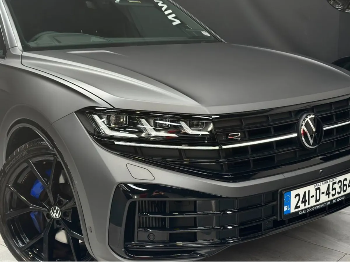 R 3.0 TSI PHEV FROZEN EDITION - Image 3
