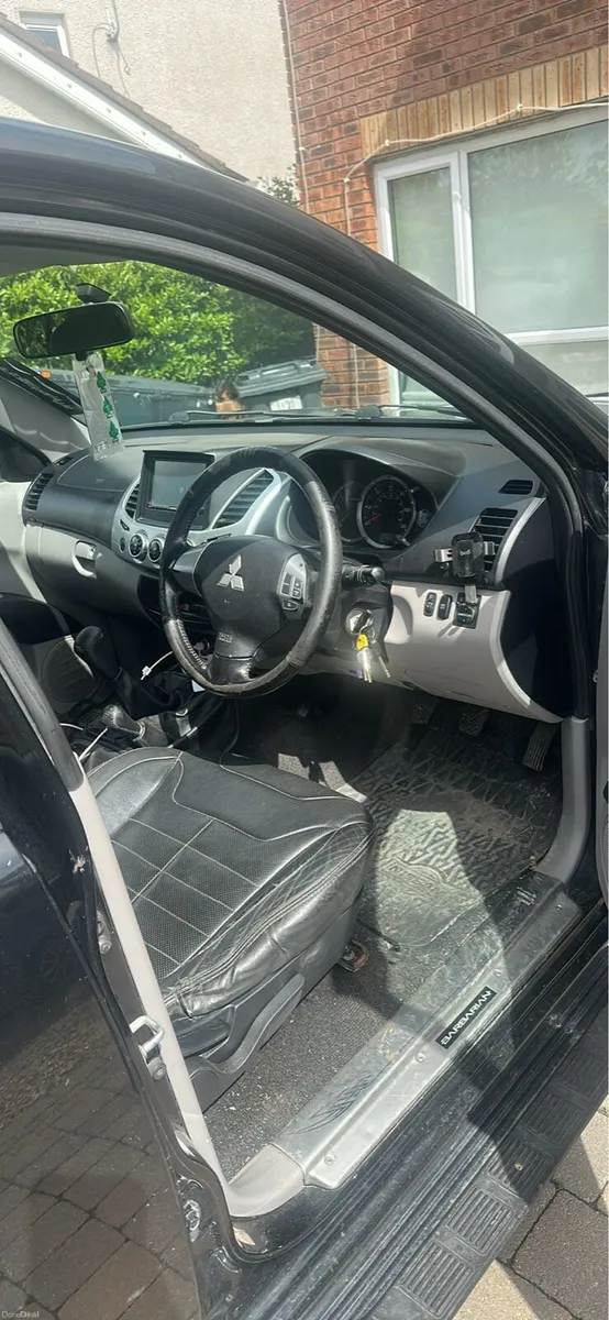 Mitsubishi l200 - Image 4