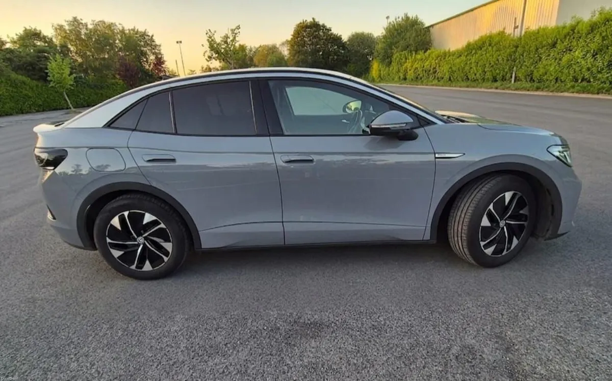 Volkswagen ID.5 2023 77KWH PRO - Image 2