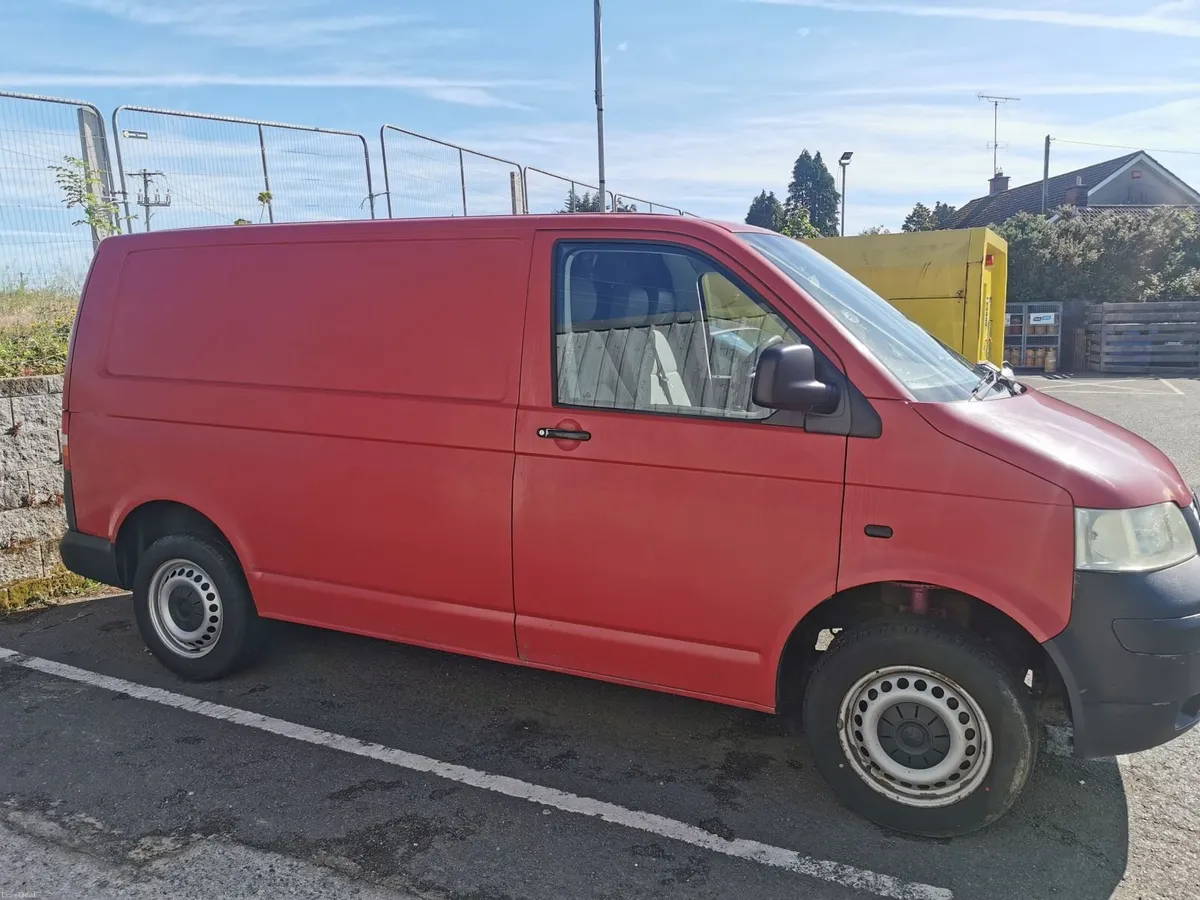 Volkswagen Transporter T5 2007 - Image 1