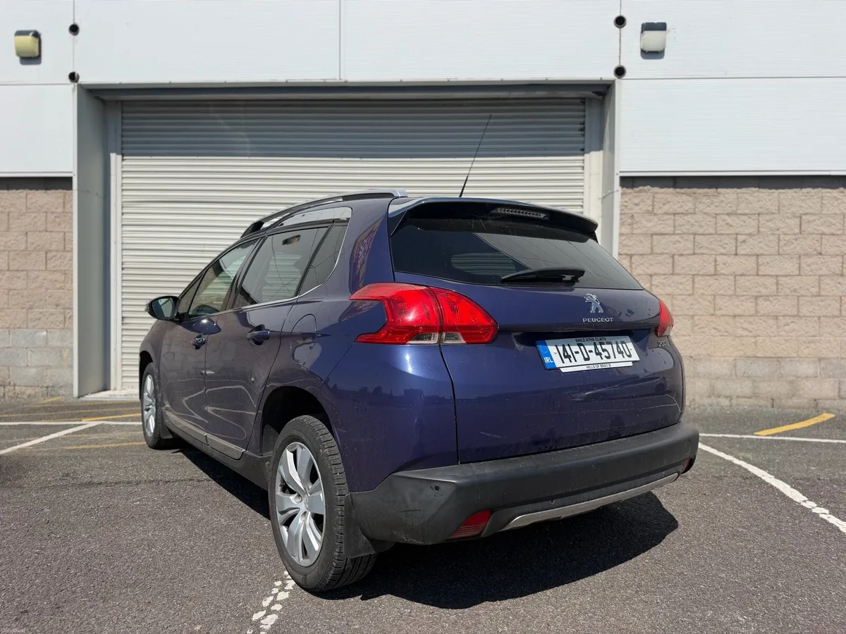 PEUGEOT 2008 - Image 2