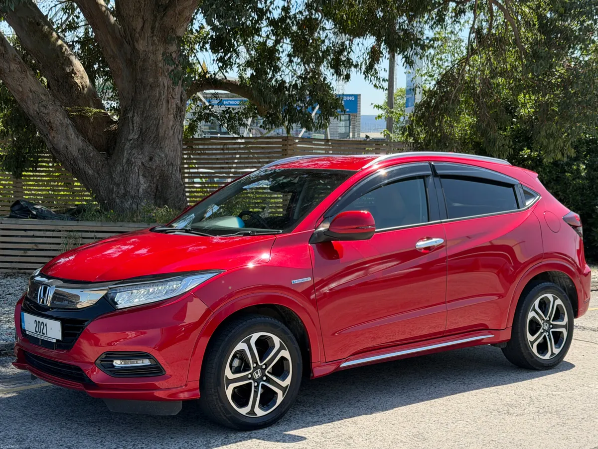 2021 HONDA VEZEL. KEYLESS. BROWN LEATHER. 2 KEYS - Image 3