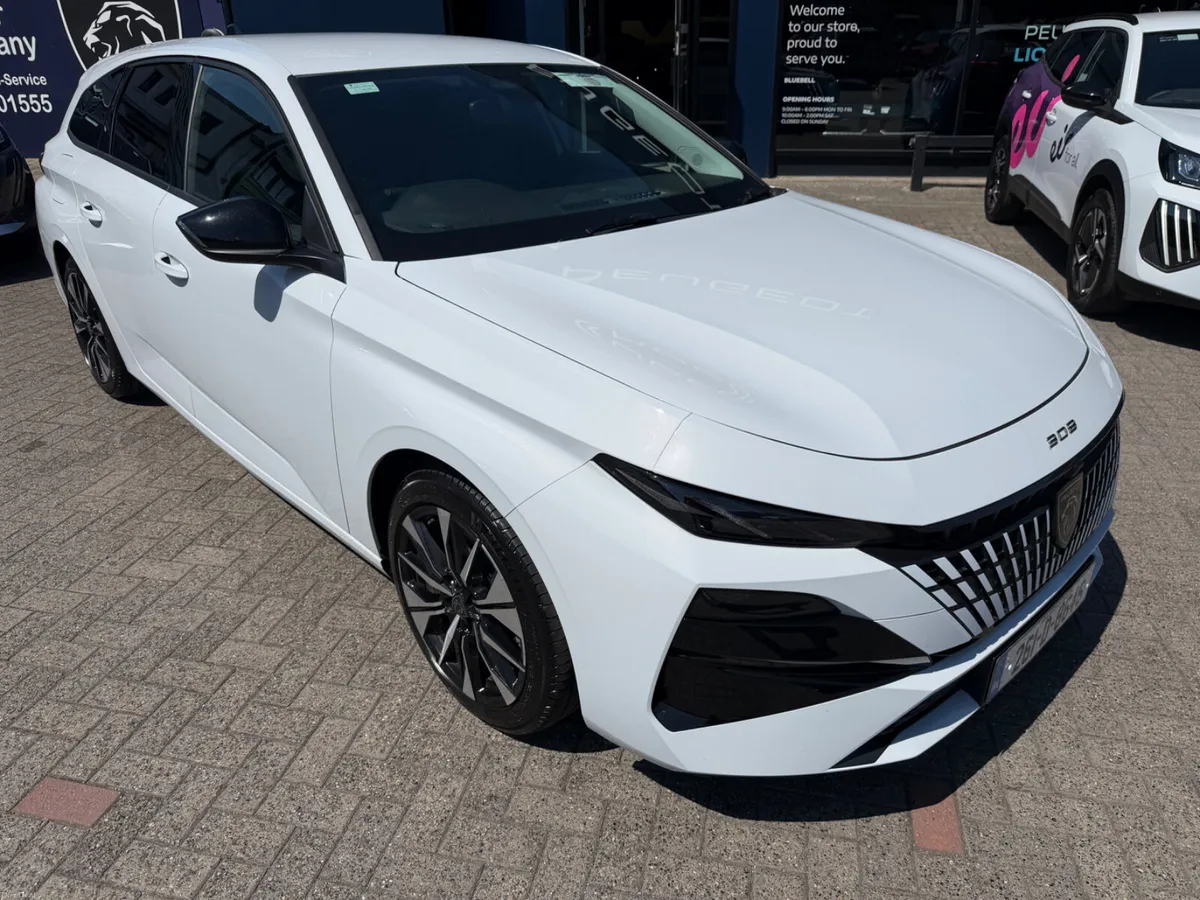 Demo Peugeot 308 SW Hybrid - Image 1
