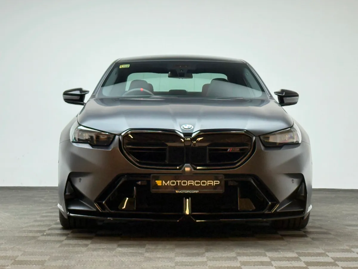 BMW M5 M5 4.4 PHEV 727HP - Image 2