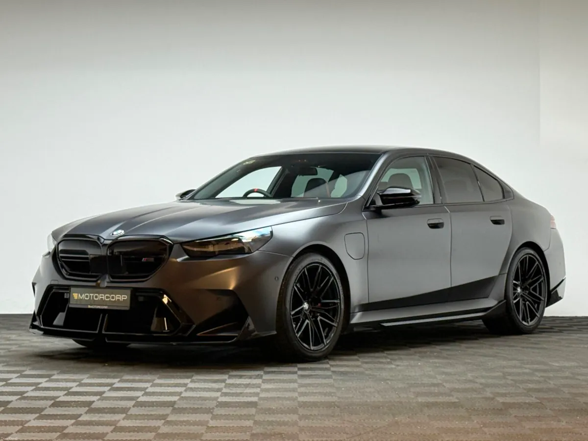 BMW M5 M5 4.4 PHEV 727HP - Image 3