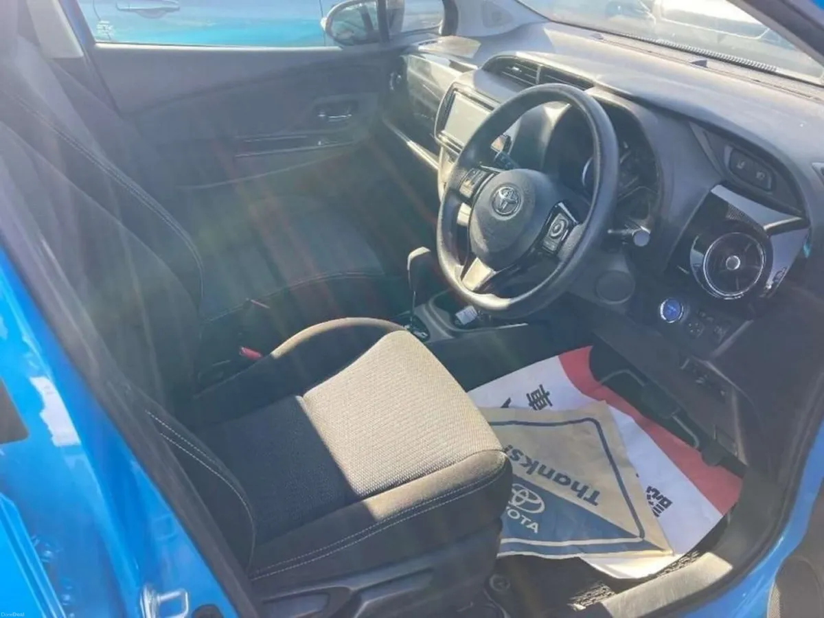 Toyota Vitz 1.5 HYBRID - PUSH BUTTON START- ALLOYS - Image 3