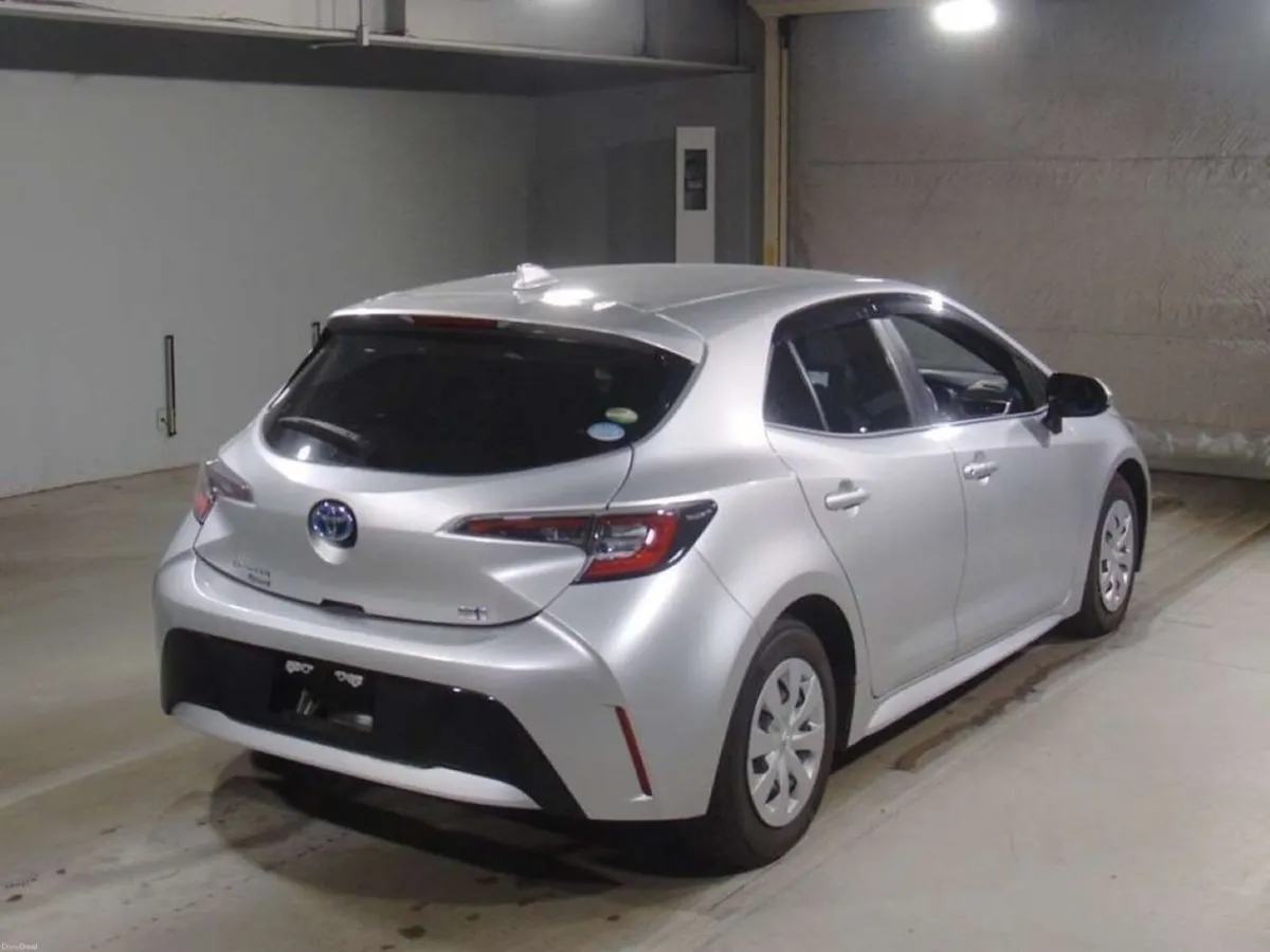Toyota Corolla 1.8 HYBRID - TOYOTA SAFETY SENSE - - Image 2