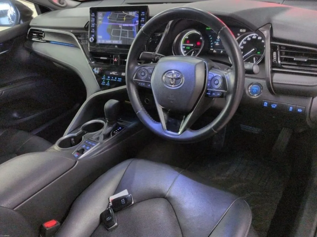 Toyota Camry 2.5 HYBRID AUTOMATIC - G PACKAGE WITH - Image 3