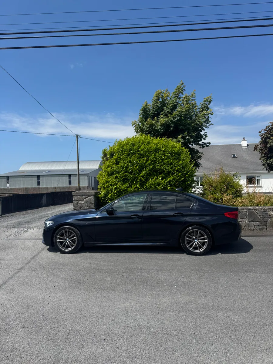 BMW 5-Series 2018 - Image 5