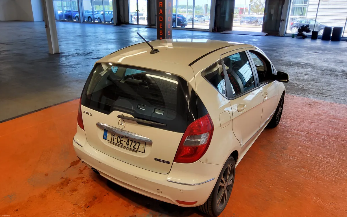 Mercedes-Benz A-Class 2011 - Image 3
