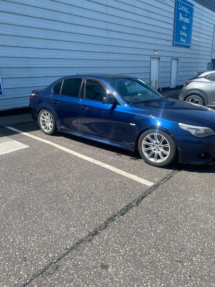 BMW 520D - Image 1