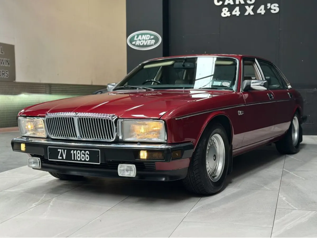 XJ40 4.0 4DR AUTO - Image 4