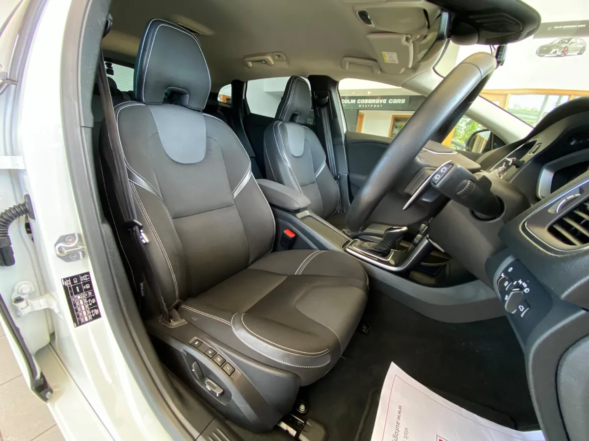 Volvo V40 2017 D4 (190hp) SE LUX - Image 6