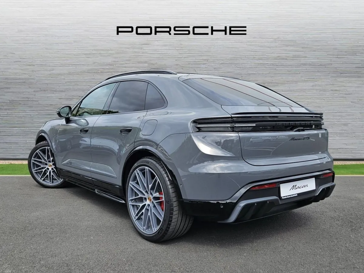 Porsche Macan GTS - Image 3