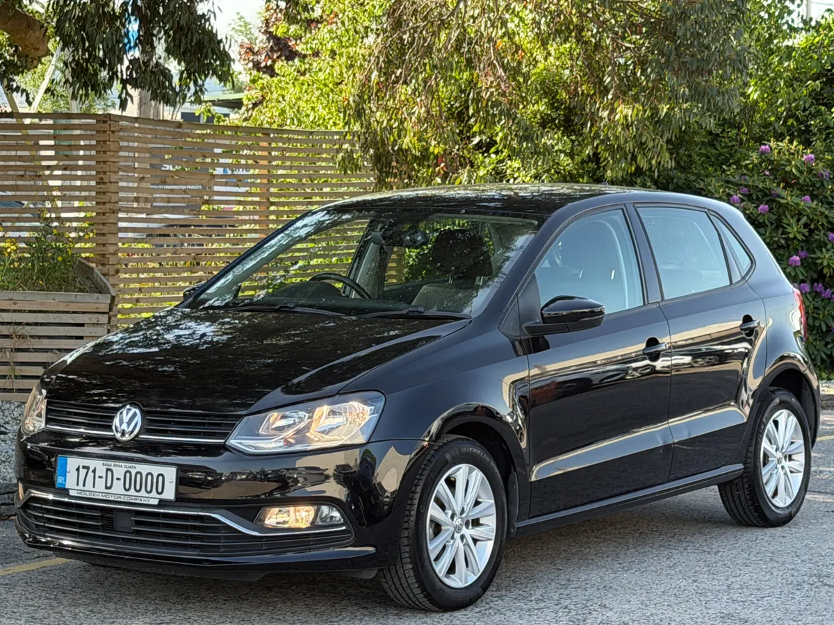 2017 Volkswagen Polo. REAR CAMERA. 2 KEYS - Image 1