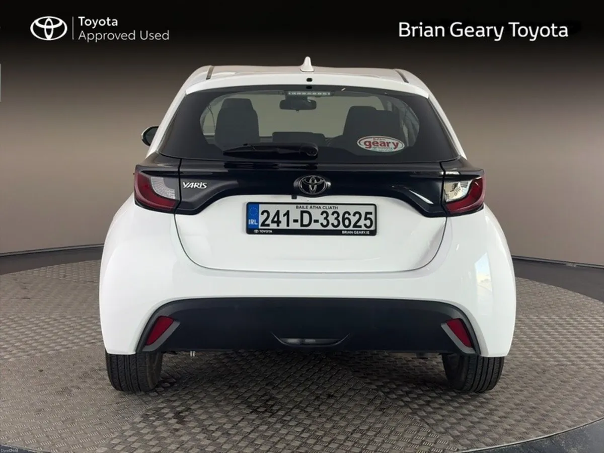 Toyota Yaris 1.5 LUNA Manual - Image 4