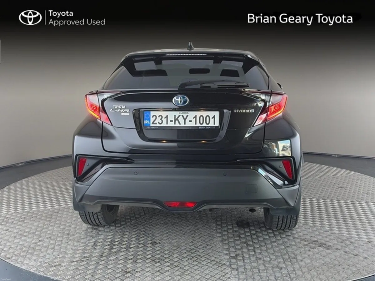 Toyota C-HR HYBRID SPORT - Image 4