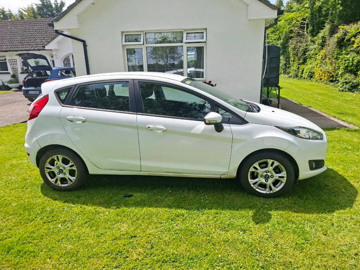 Ford Fiesta - Image 4