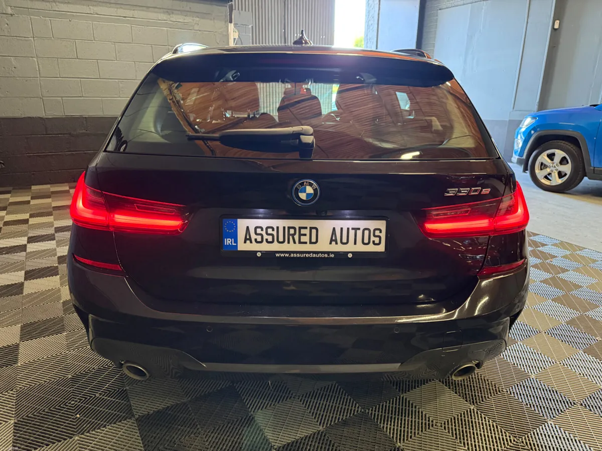 221 BMW 330E M-Sport Touring - Image 4