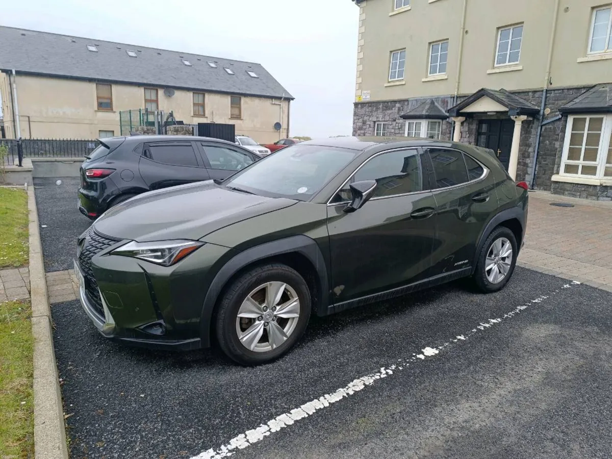 2019 Lexus UX hybrid. Lux Nori green. New NCT/ Tax - Image 3