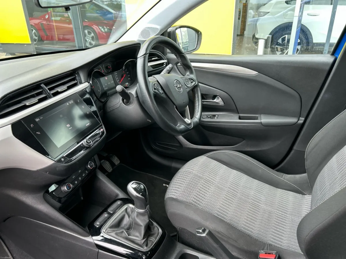 Opel Corsa SC-1.2 75PS-PET-5SP-MY22 4DR - Image 3