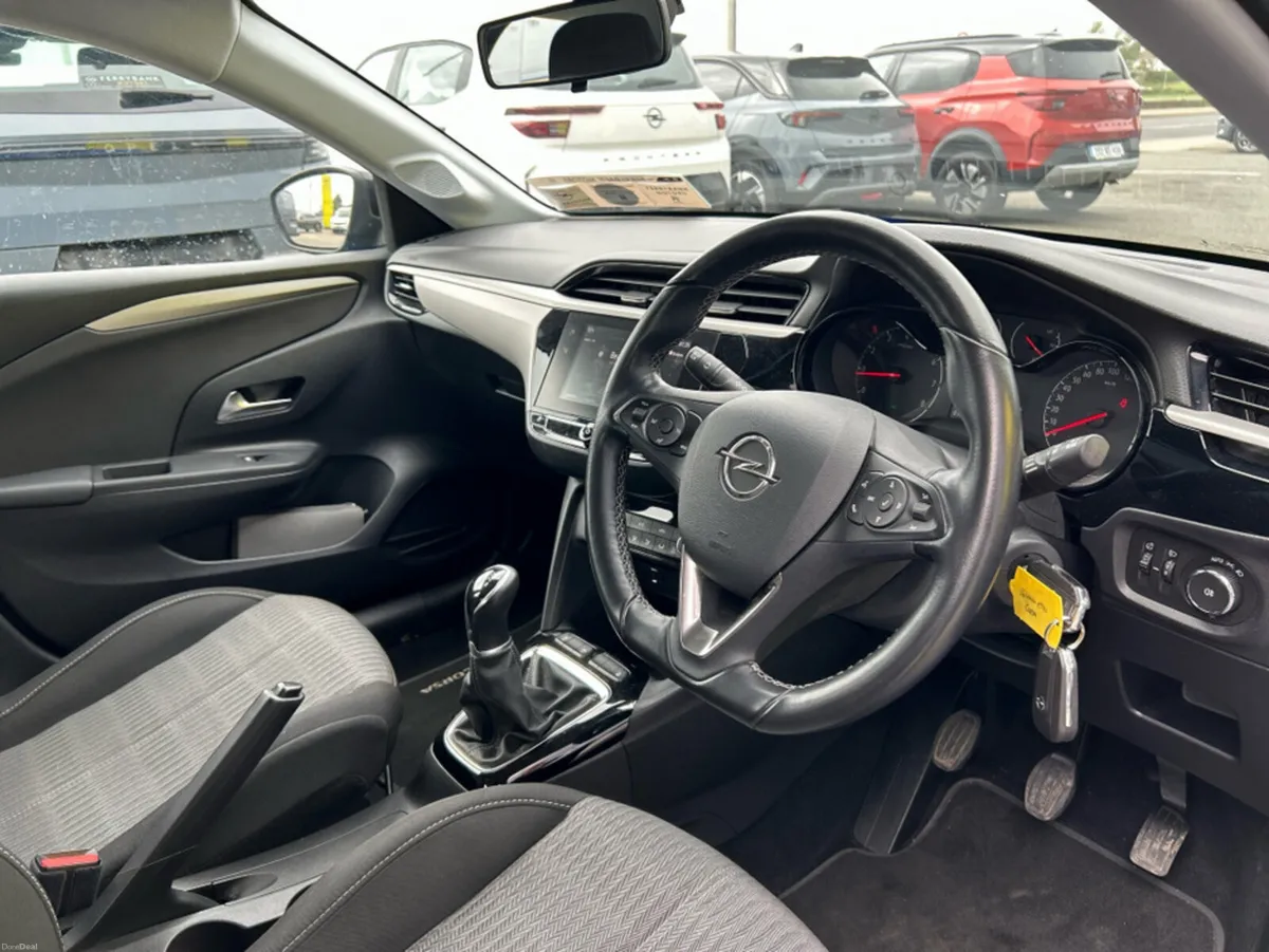 Opel Corsa SC-1.2 75PS-PET-5SP-MY22 4DR - Image 6