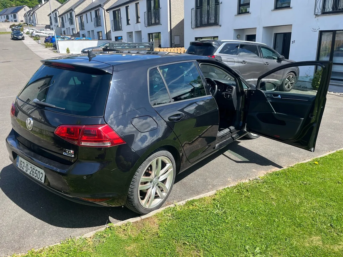 Volkswagen Golf - Image 4