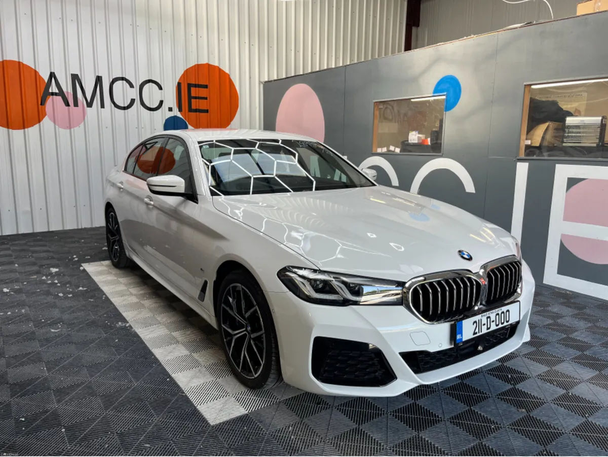 BMW 5-Series 2021 BMW 530E M-SPORT 2.0 AUTOMATIC / - Image 1