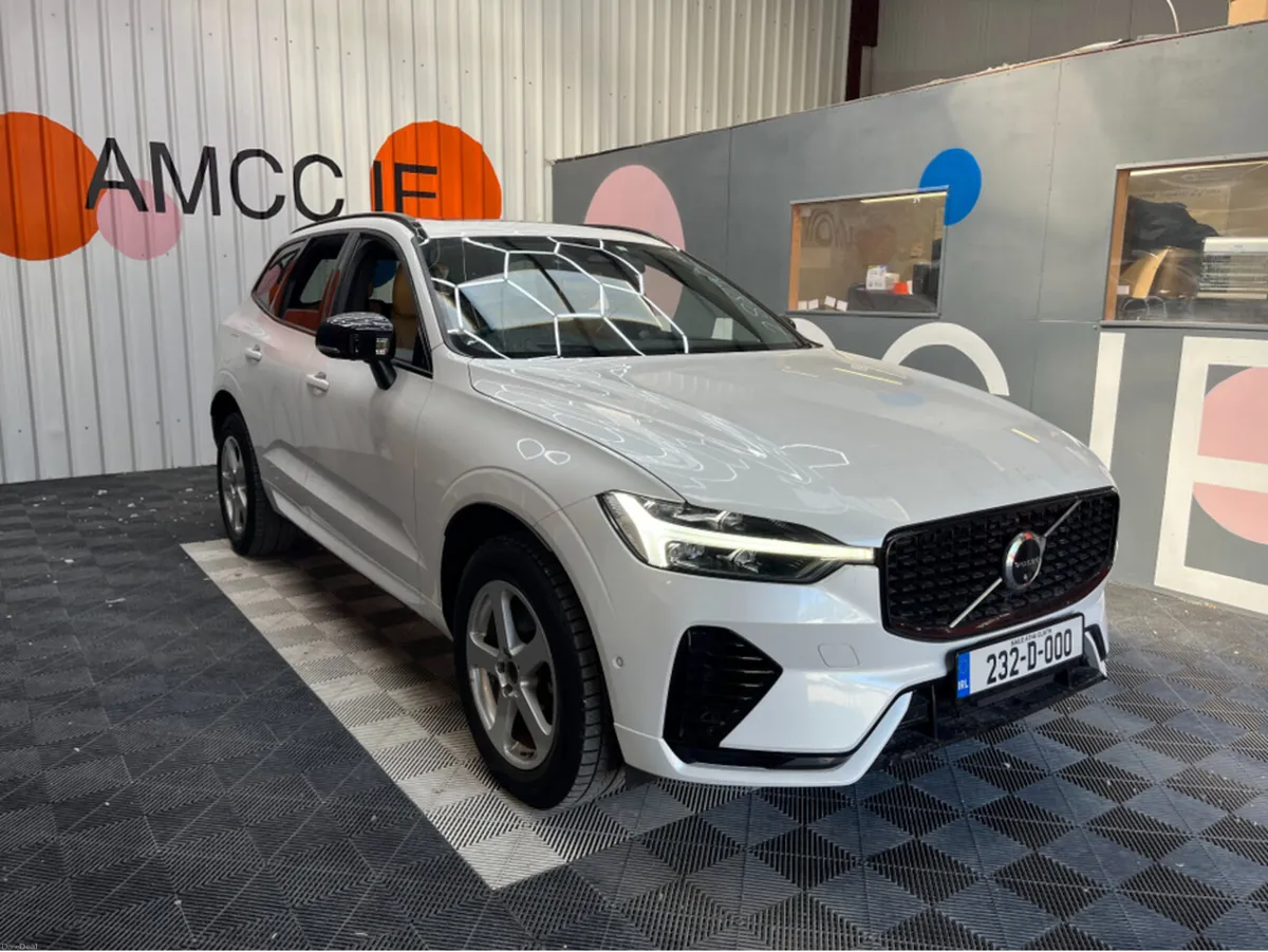 Volvo XC60 2023 VOLVO XC60 RECHARGE T6 2.0 AUTOMAT - Image 1