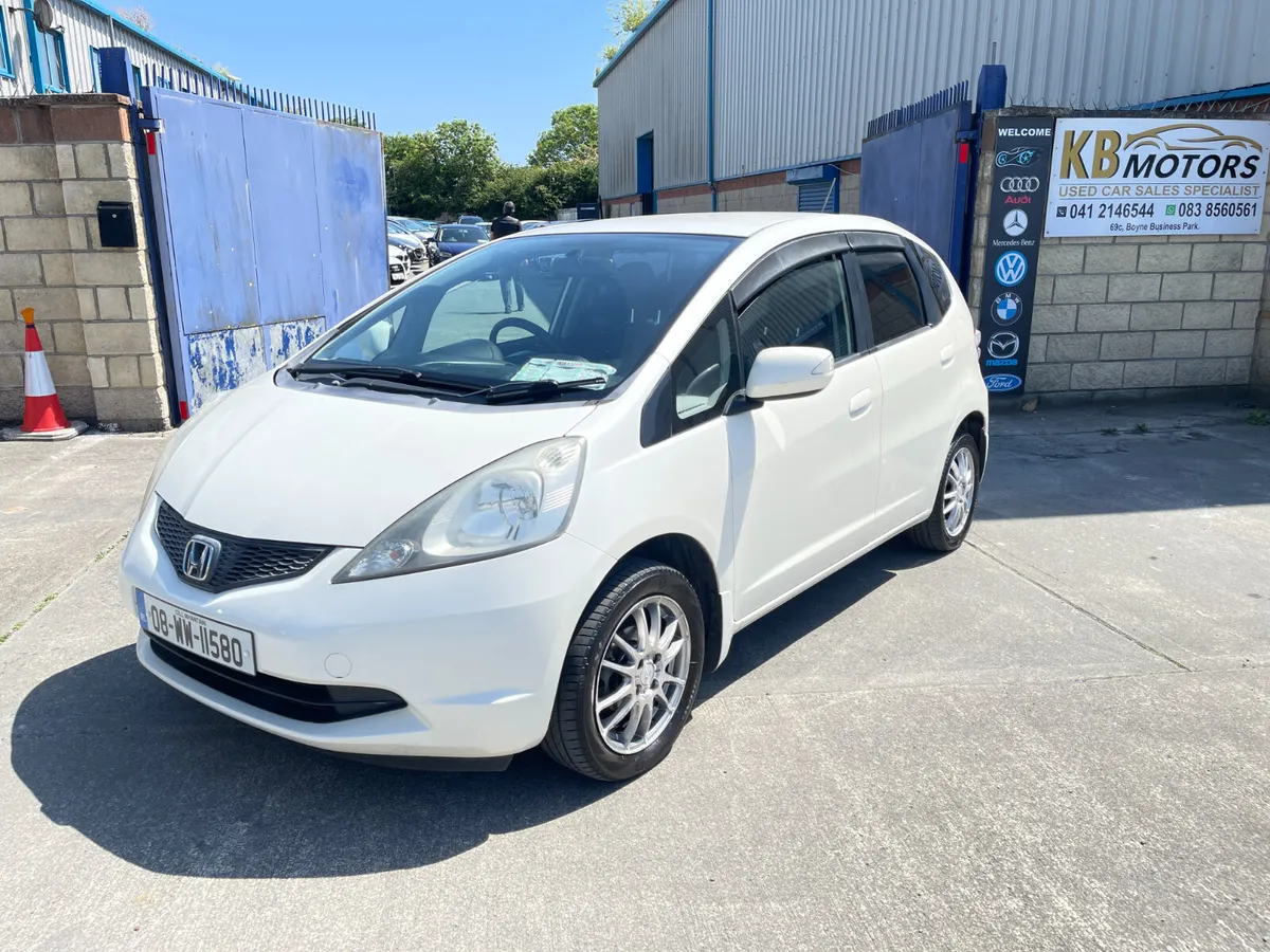 2008,Honda FIT GE6 1.3 5DR Automatic - Image 1